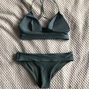 H&M - Swimsuit - 2 piece - green - Top 4, Bottom 2 - Like a SMALL
